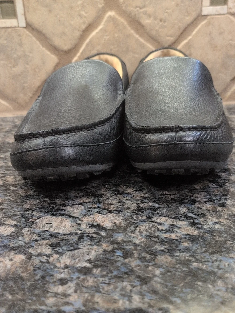 Sperry - Hampden Venetian Loafer in Black Pebbled Leather
